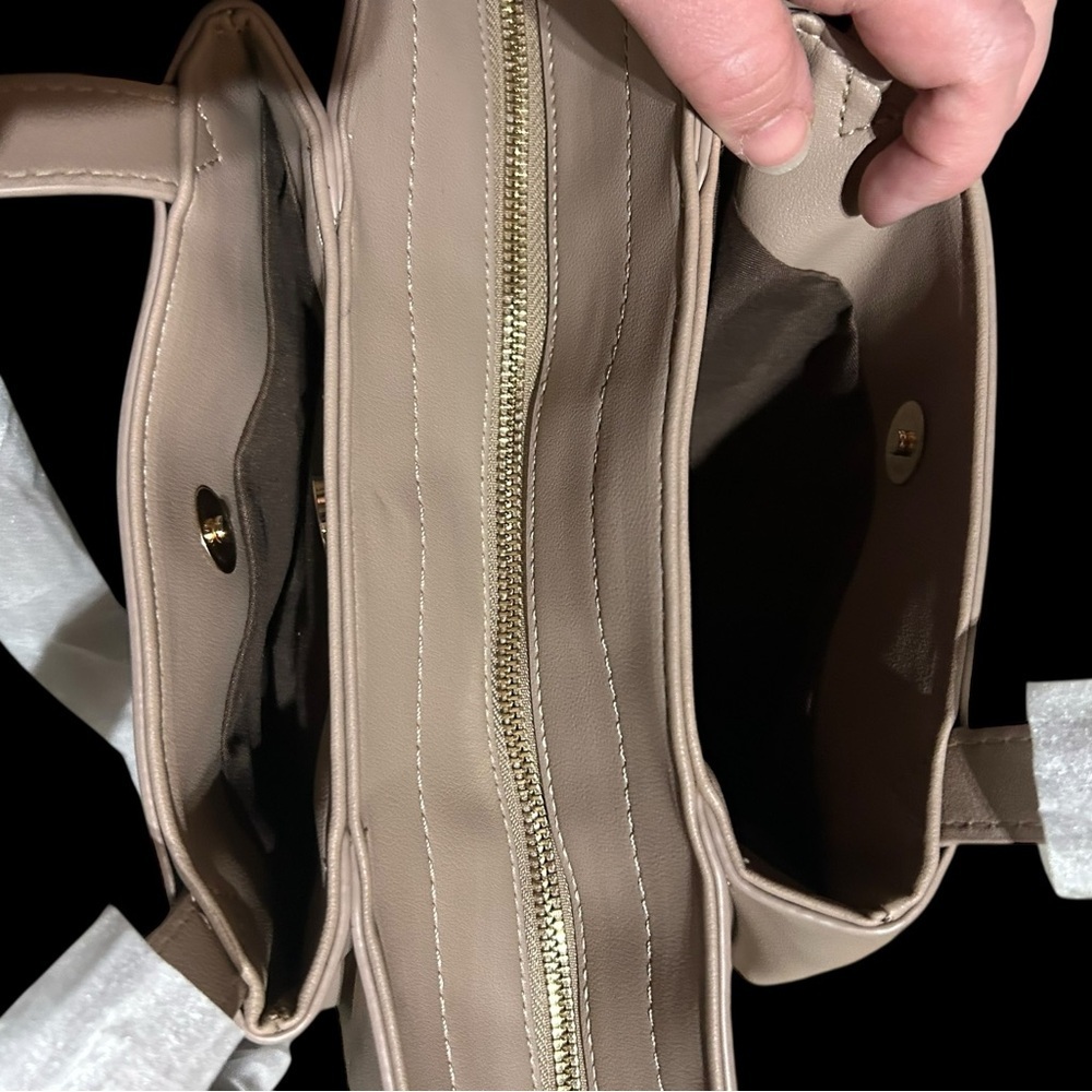 👜 BRAND NEW Laptop Tote Bag - Perfect for Work & Style! - Picture 5 of 10